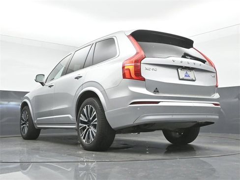 Used 2022 Volvo XC90 T6 Momentum w/ Climate Package image 43