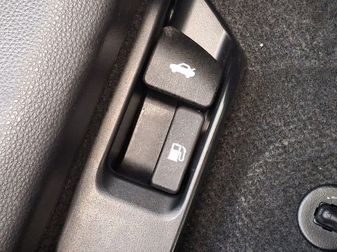 Certified 2026 Toyota Corolla LE image 27