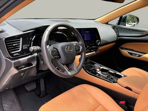 Used 2024 Lexus NX 250 FWD image 18