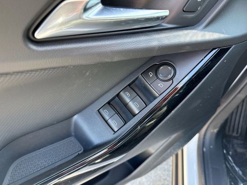 New 2026 Chevrolet Equinox LT image 14