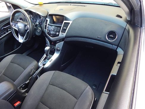 Used 2013 Chevrolet Cruze LT w/ RS Package image 18