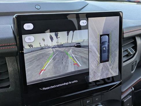 Used 2022 Ford Expedition Limited image 13