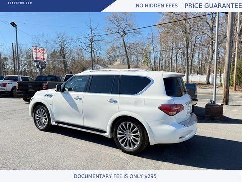 Used 2016 INFINITI QX80 4WD w/ Deluxe Technology Package image 3
