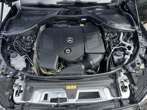 Certified 2025 Mercedes-Benz GLC 300 4MATIC image 35