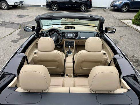 Used 2014 Volkswagen Beetle R-Line image 16