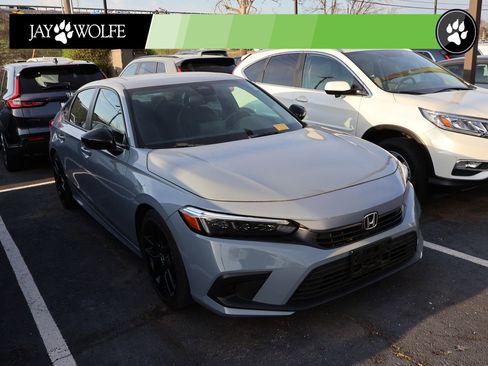 Used 2024 Honda Civic Sport image 1