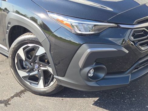Used 2024 Subaru Crosstrek 2.5i Limited w/ Crosstrek Mirror Package AWD/4WD image 3