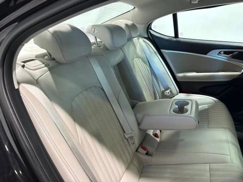 Used 2019 Genesis G70 2.0T Advanced w/ Elite Package image 29