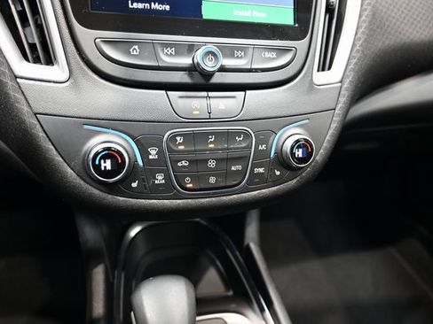 Used 2023 Chevrolet Malibu LT w/ Redline Edition image 17