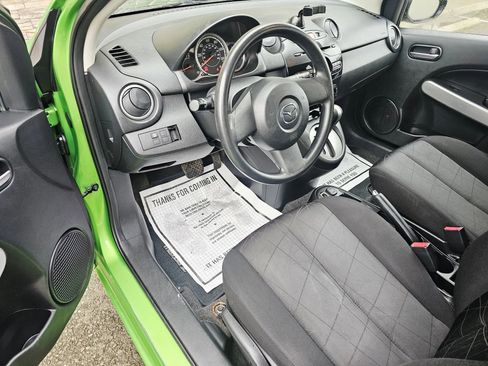 Used 2012 MAZDA MAZDA2 Sport image 9
