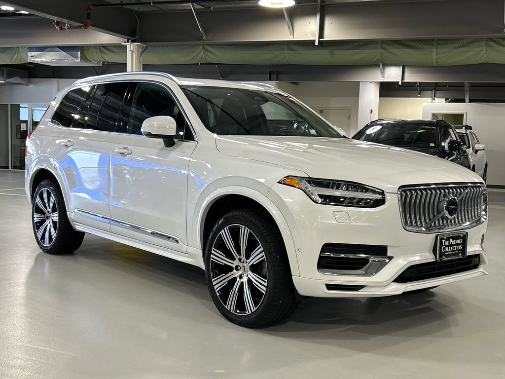 Certified 2024 Volvo XC90 T8 Plus w/ Protection Package AWD/4WD image 1