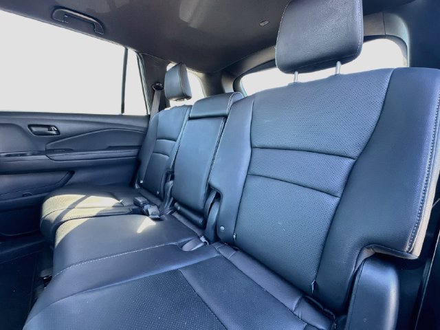 Certified 2023 Honda Passport EX-L image 26