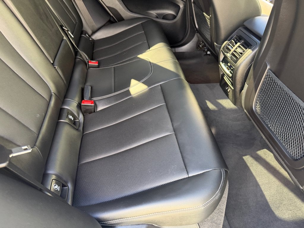 Used 2022 BMW X4 xDrive30i AWD/4WD image 23