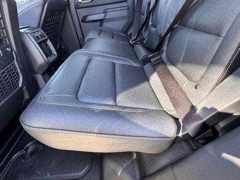 New 2026 Ford Bronco Badlands image 25