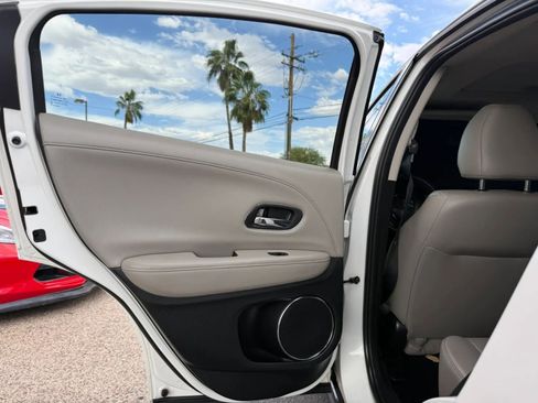 Used 2016 Honda HR-V EX-L image 34