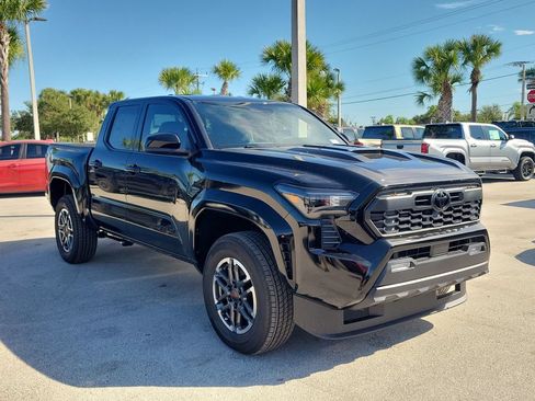 New 2026 Toyota Tacoma TRD Sport AWD/4WD image 3