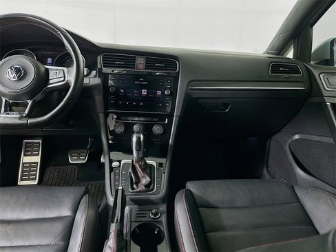 Used 2019 Volkswagen GTI SE image 28