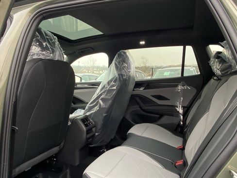 New 2026 Volkswagen Tiguan SE R-Line image 12