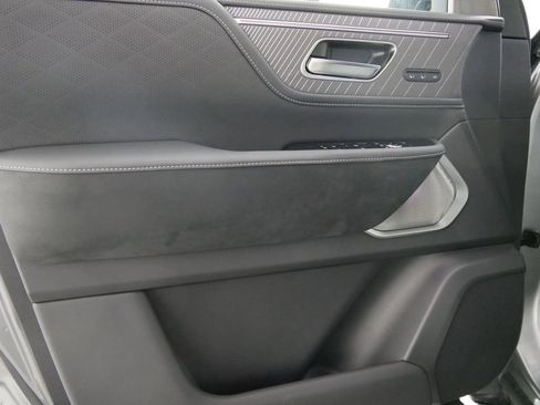 New 2026 INFINITI QX80 Autograph w/ Premium Cargo Package image 11