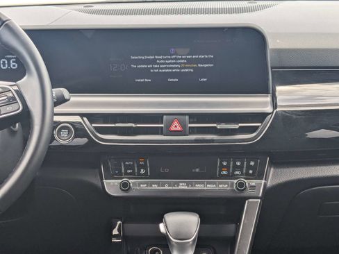 Certified 2025 Kia Seltos S AWD/4WD image 19