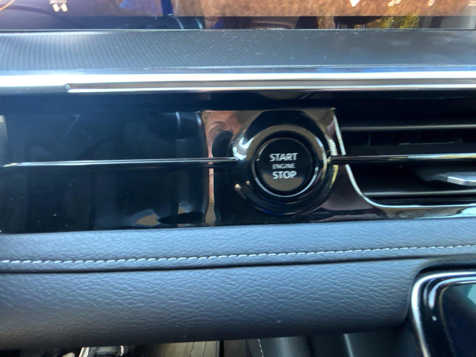 Used 2025 INFINITI QX80 Luxe AWD/4WD image 23