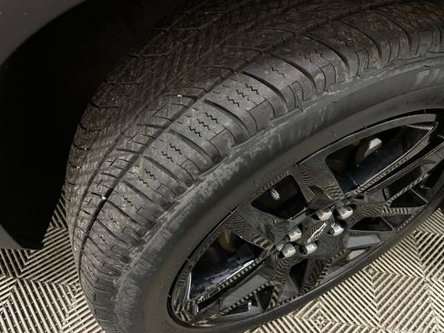 Certified 2019 Chevrolet Blazer LT w/ Sun and Wheels Package FWD image 51