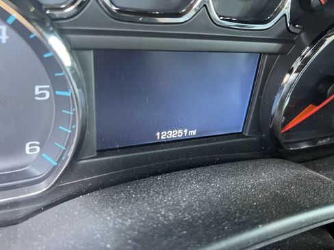Certified 2019 Chevrolet Suburban LT AWD/4WD image 11