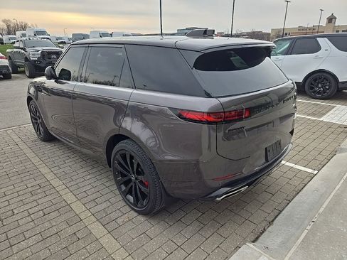 Certified 2024 Land Rover Range Rover Sport Dynamic SE image 7