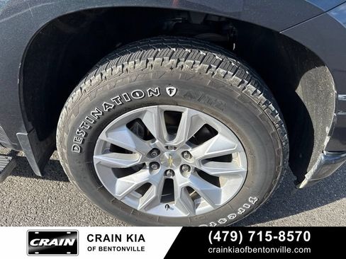 Used 2020 Chevrolet Silverado 1500 Custom w/ Custom Value Package RWD image 3