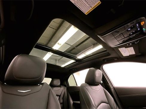 Used 2023 Cadillac XT4 Sport w/ Sun And Sound Package image 16