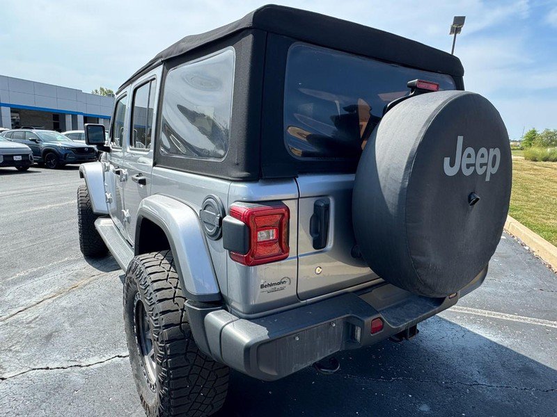 Used 2018 Jeep Wrangler Unlimited Sahara w/ LED Lighting Group AWD/4WD image 6