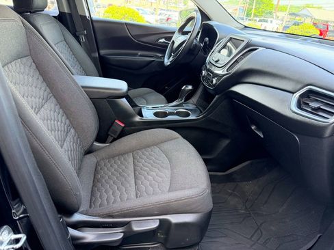 Used 2019 Chevrolet Equinox LT FWD image 16
