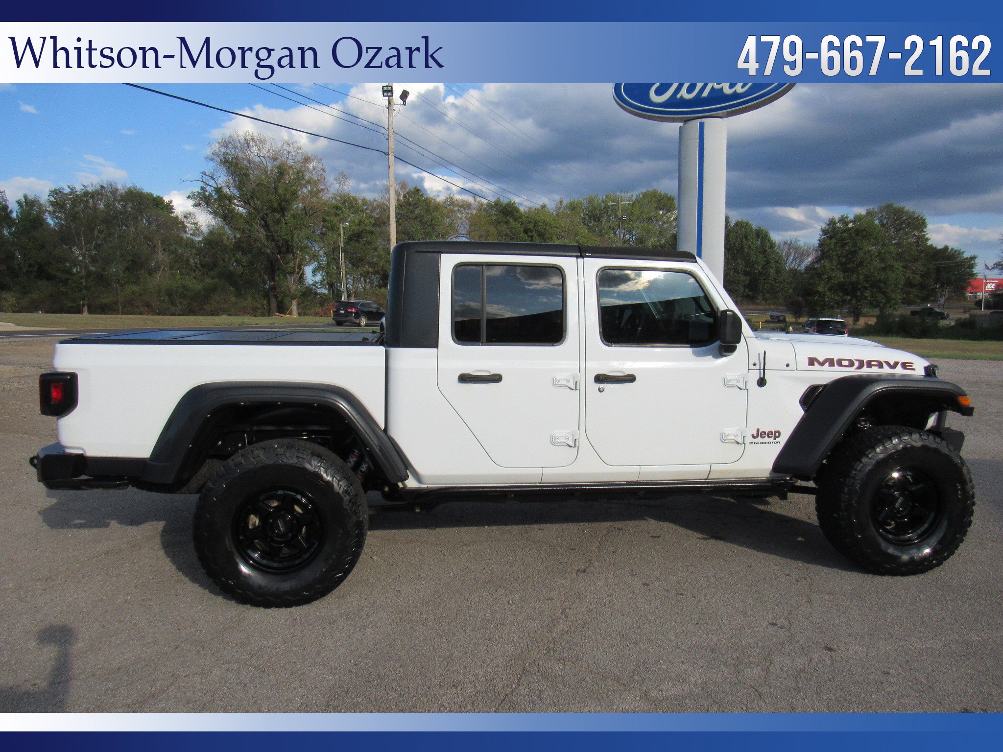 Used 2023 Jeep Gladiator Mojave w/ Trailer Tow Package AWD/4WD image 18