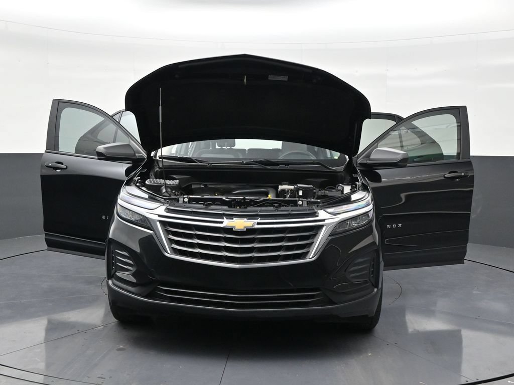 Used 2024 Chevrolet Equinox LS FWD image 30