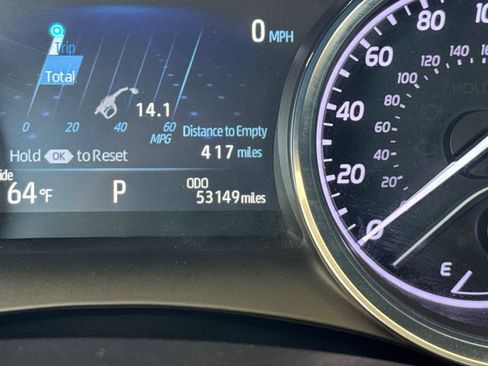 Used 2020 Toyota Camry XLE FWD image 10