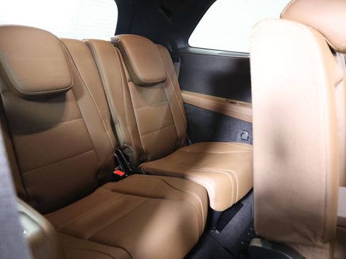 Used 2025 Mercedes-Benz GLS 450 4MATIC image 67