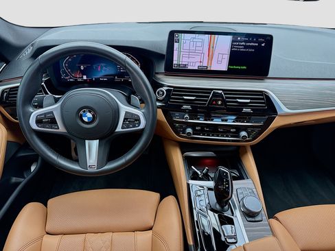 Used 2023 BMW 540i w/ M Sport Package RWD image 15