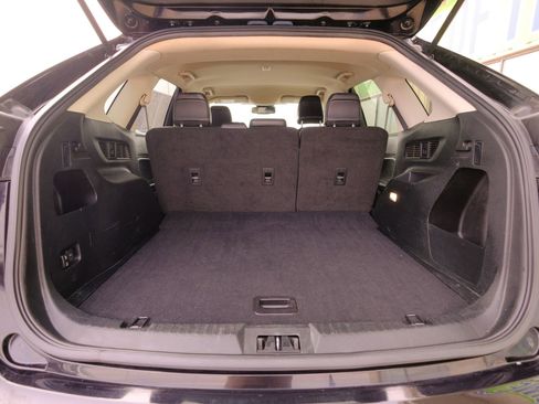 Used 2022 Ford Edge SEL image 21