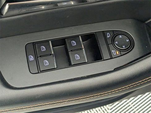 Used 2025 MAZDA CX-70 3.3 Turbo w/ Preferred Package image 12