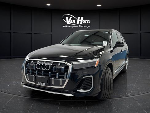 Used 2025 Audi Q7 3.0T Premium Plus w/ Premium Plus Package AWD/4WD image 3