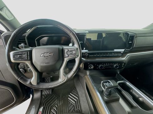 Used 2023 Chevrolet Silverado 1500 LT Trail Boss w/ Protection Package AWD/4WD image 13