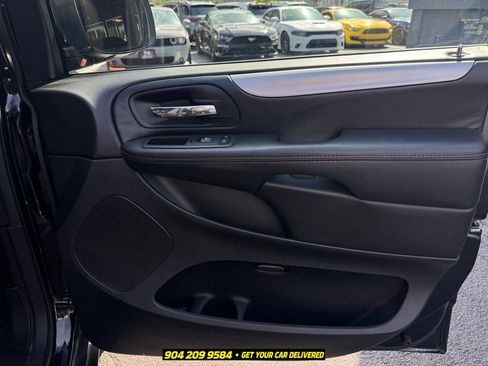 Used 2019 Dodge Grand Caravan GT FWD image 35