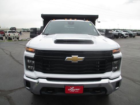 Used 2024 Chevrolet Silverado 3500 W/T w/ WT Convenience Package AWD/4WD image 10