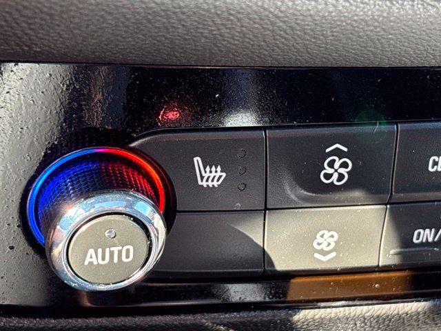 Used 2024 Buick Enclave Essence w/ Experience Buick Package AWD/4WD image 18