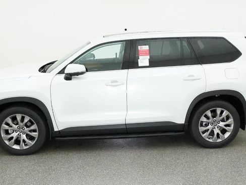 New 2026 Toyota Grand Highlander Limited image 31