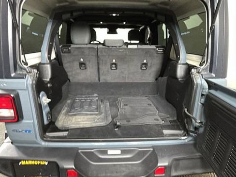 Used 2024 Jeep Wrangler Unlimited AWD/4WD image 27