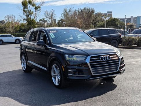 Used 2019 Audi Q7 3.0T Prestige image 3