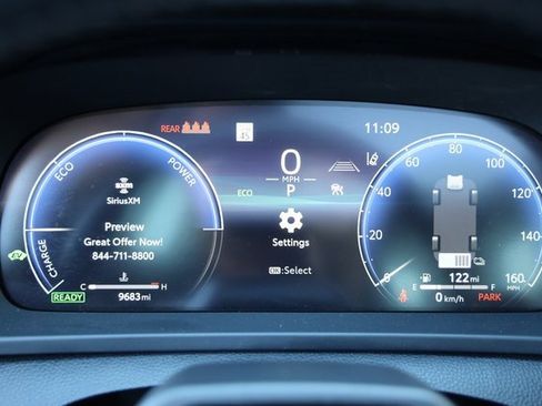 Certified 2025 Toyota Crown Signia w/ Advanced Technology Package image 15