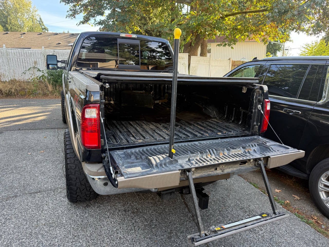 Used 2012 Ford F350 King Ranch w/ King Ranch w/Chrome Pkg AWD/4WD image 34