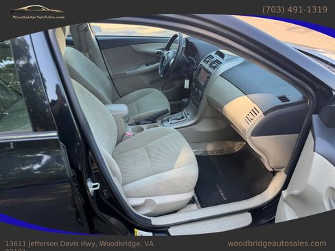 Used 2013 Toyota Corolla LE FWD image 16